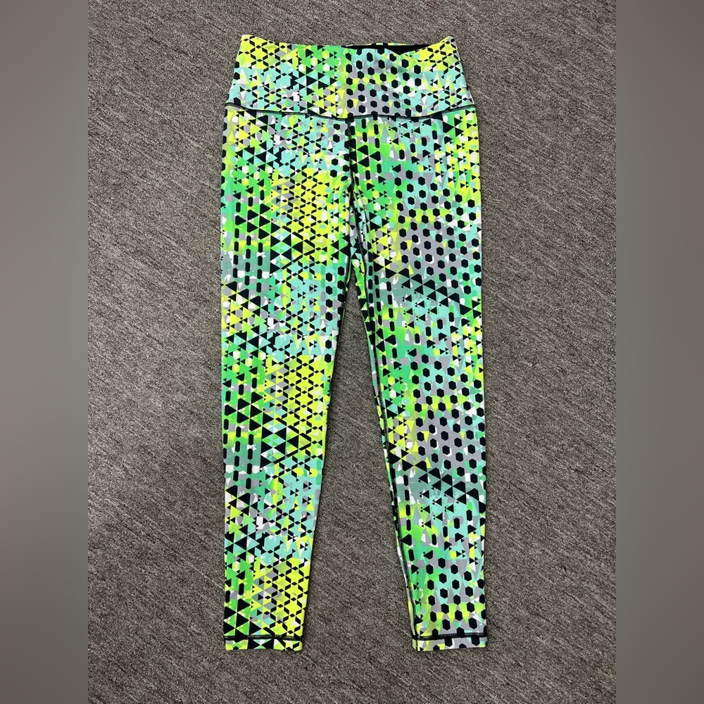 Victoria Secret Total Knockout Leggings